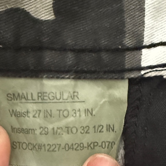 Camouflage Cargo Pants - Picture 5 of 6